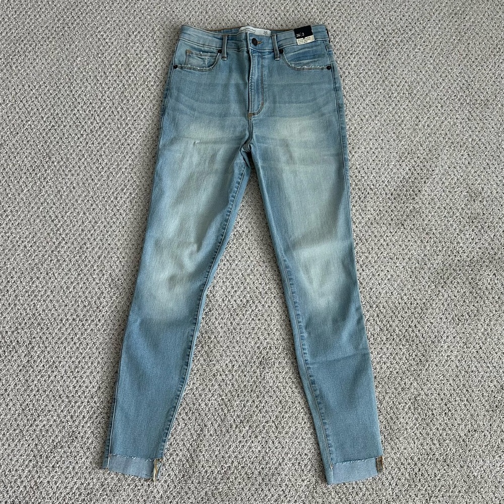 NWT Abercrombie Jeans